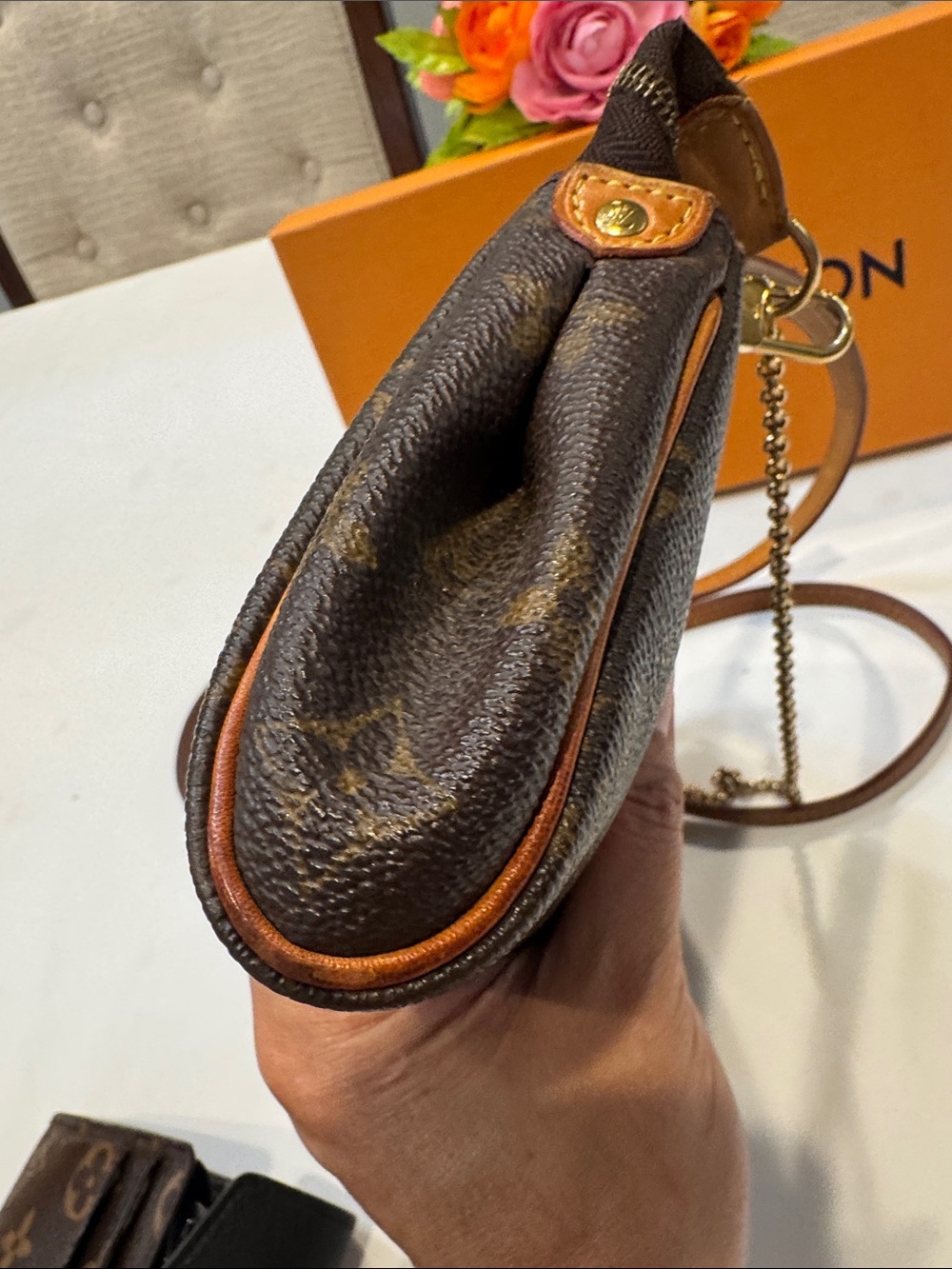 Authentic Louis Vuitton Eva Monogram Canvas Crossbody Bag - Picture 5 of 13
